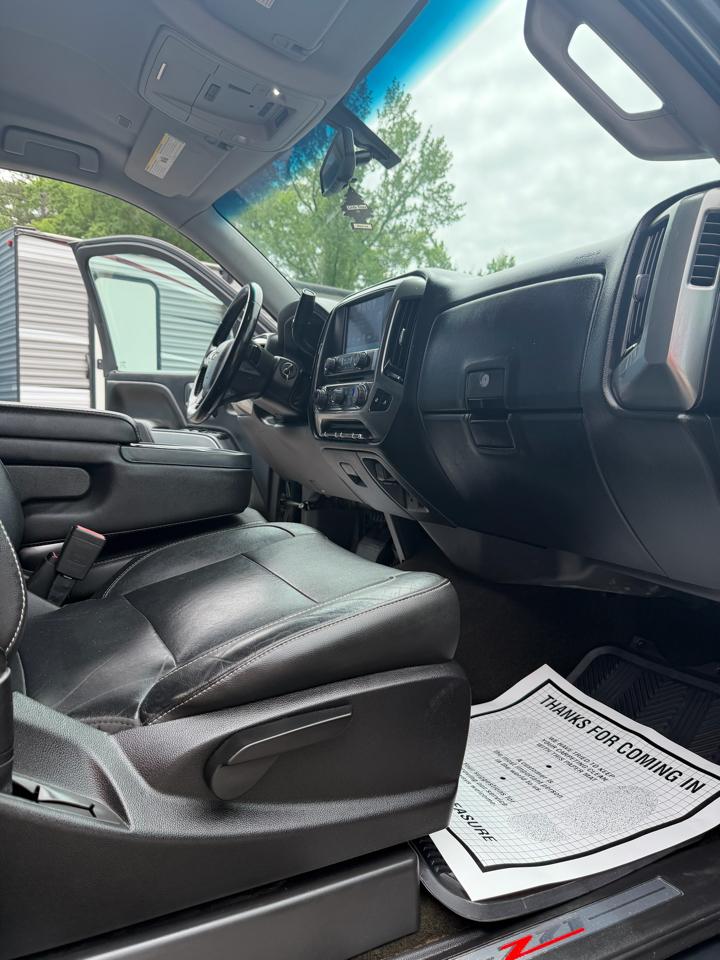 Chevrolet Silverado 1500 4WD Crew Cab 143.5" LT w/2LT 2018