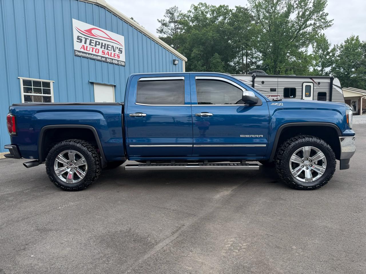 GMC Sierra 1500 4WD Crew Cab 143.5" SLT 2017