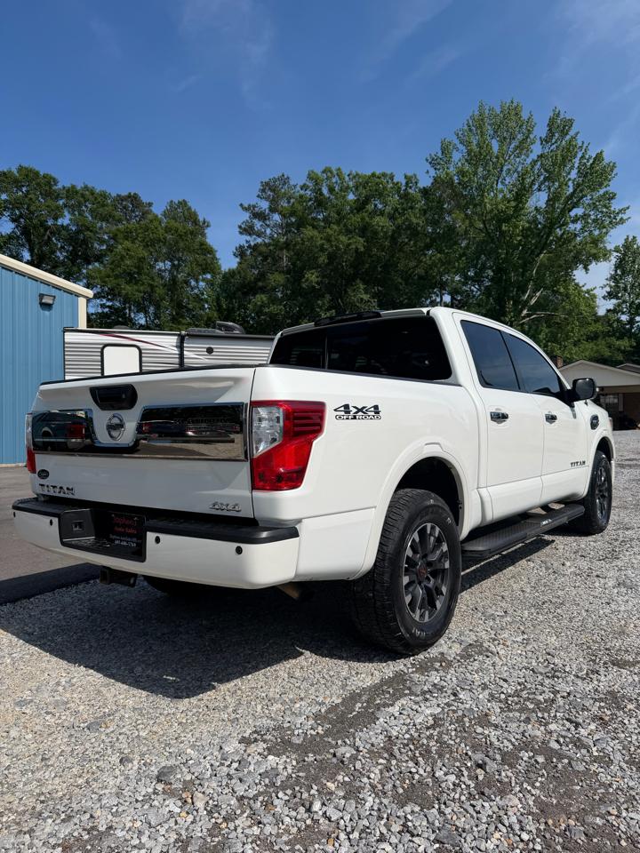 Nissan Titan 4x4 Crew Cab Platinum Reserve 2017