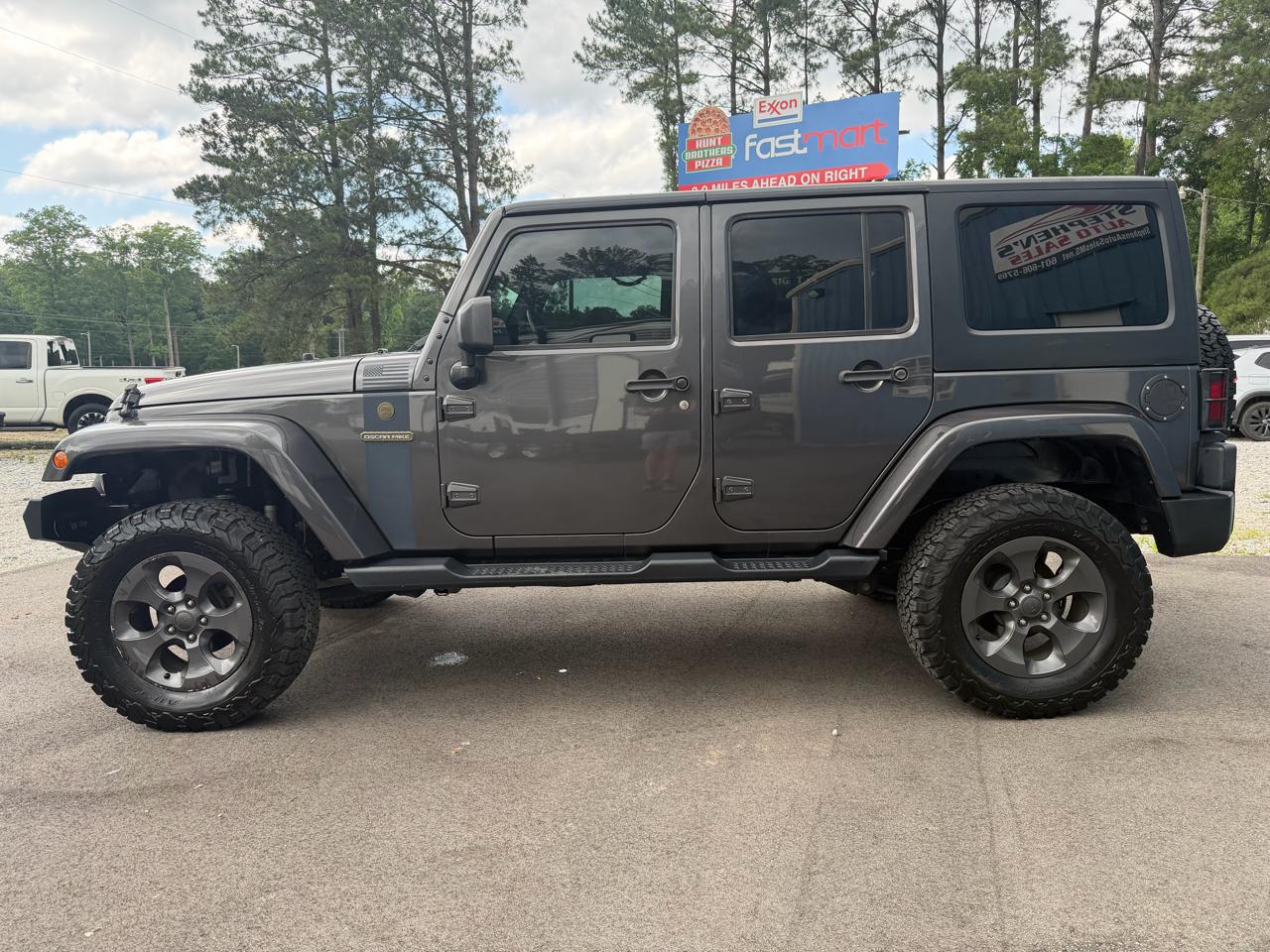 Jeep Wrangler Unlimited 4WD 4dr Freedom *Ltd Avail* 2017
