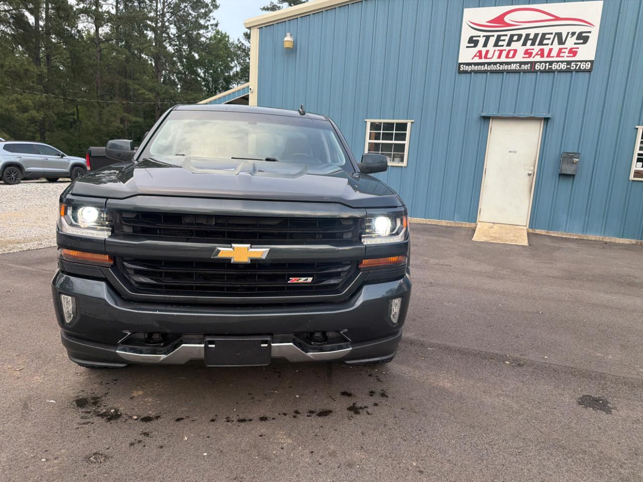 Chevrolet Silverado 1500 4WD Crew Cab 143.5" LT w/2LT 2017