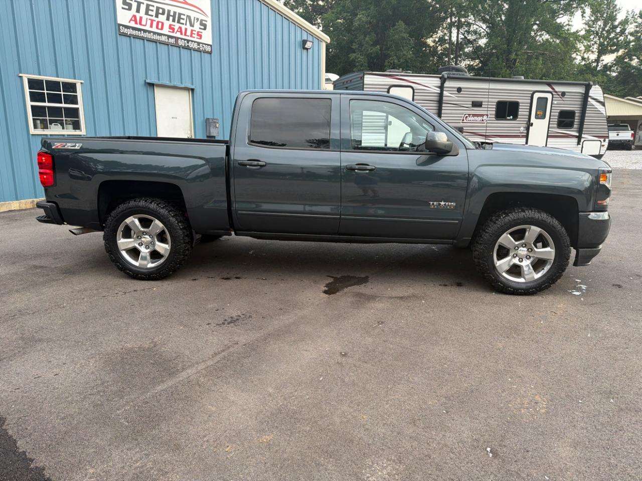 Chevrolet Silverado 1500 4WD Crew Cab 143.5" LT w/2LT 2017