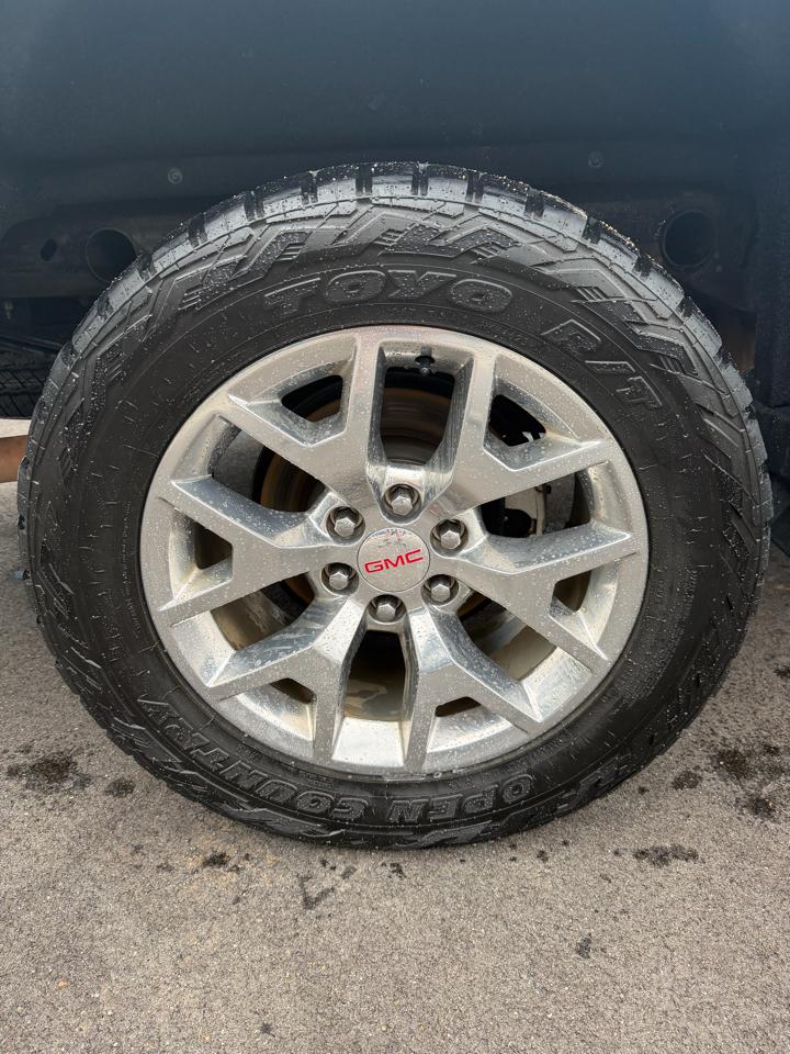 GMC Sierra 1500 4WD Crew Cab 143.5" SLT 2018