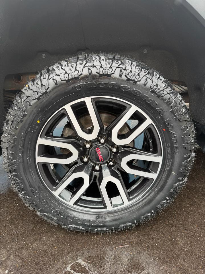GMC Sierra 1500 4WD Crew Cab 147" SLE 2019