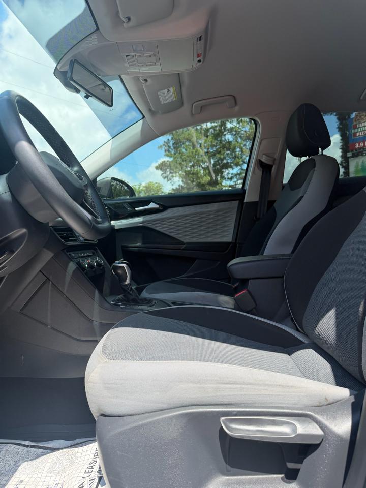 Volkswagen Taos S FWD 2022