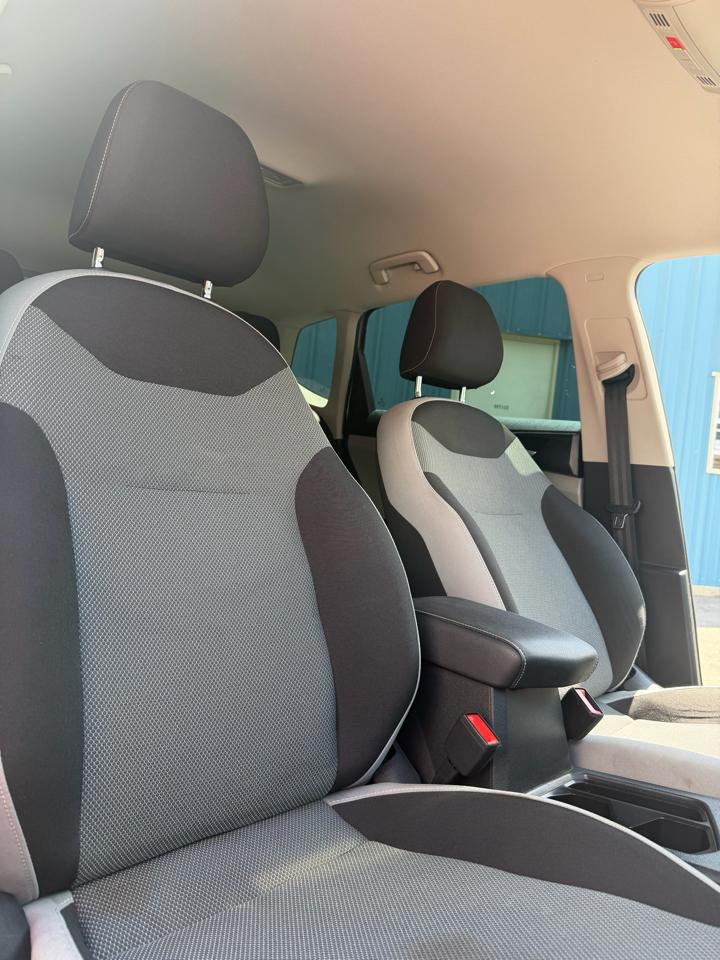 Volkswagen Taos S FWD 2022
