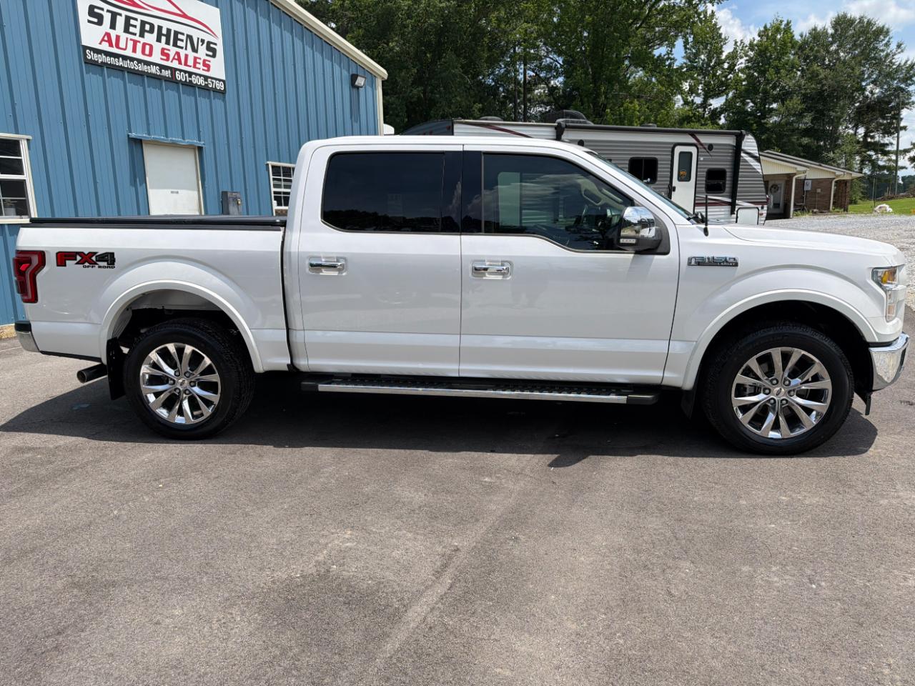 Ford F-150 Lariat 4WD SuperCrew 5.5' Box 2017