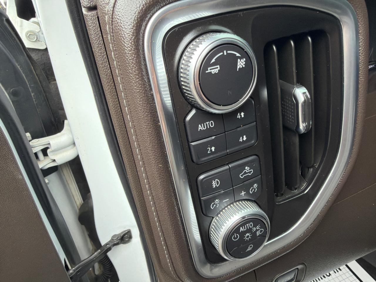 GMC Sierra 1500 4WD Crew Cab 147" SLT 2019