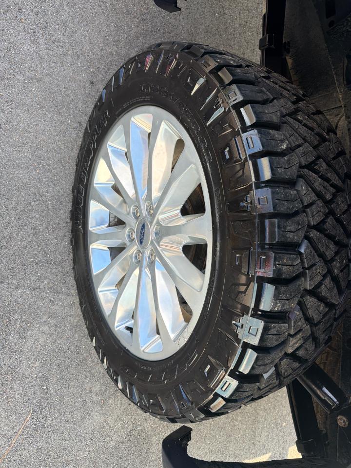 Ford F-150 Platinum 4WD SuperCrew 5.5' Box 2018