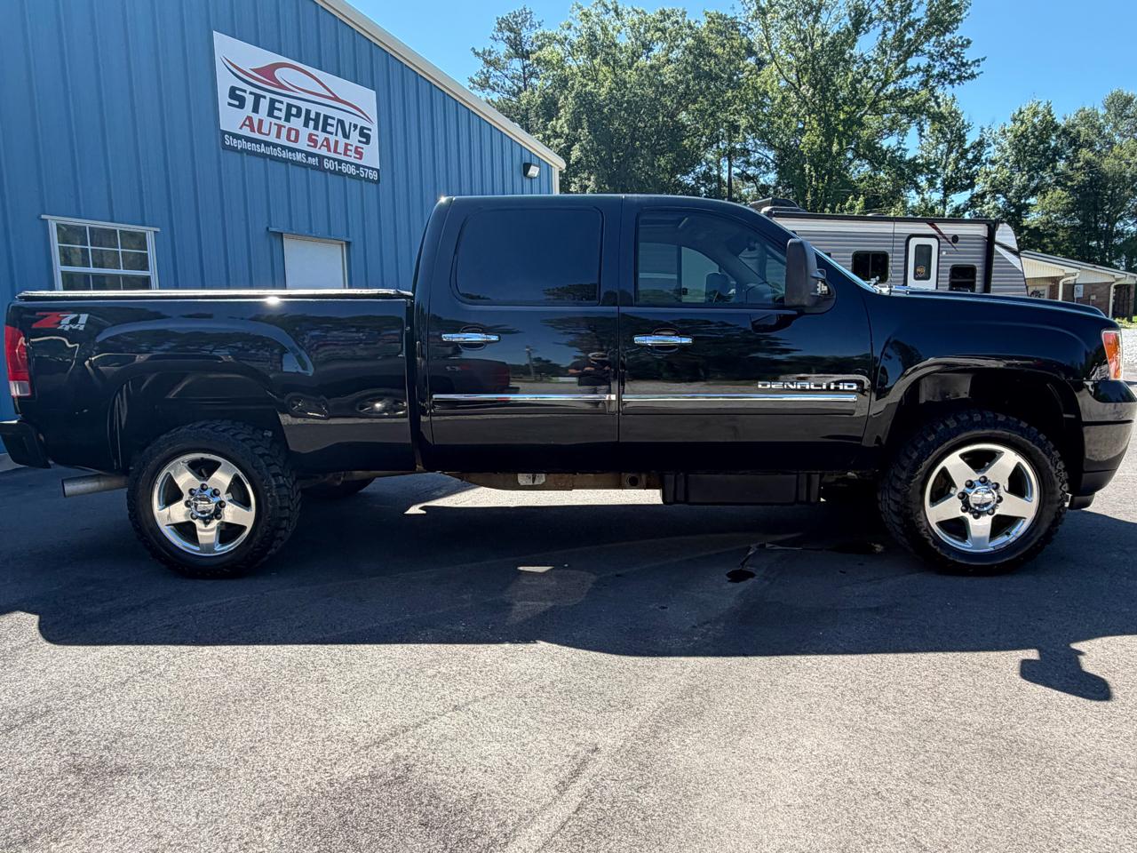 GMC Sierra 2500HD 4WD Crew Cab 153.7" Denali 2014