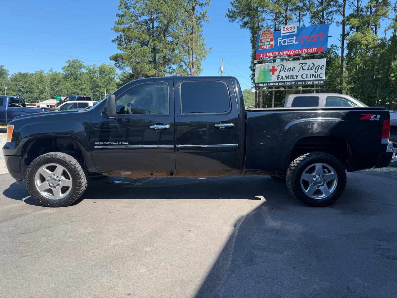 GMC Sierra 2500HD 4WD Crew Cab 153.7" Denali 2014