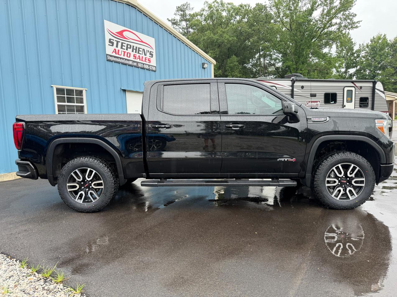 GMC Sierra 1500 4WD Crew Cab 147" AT4 2020