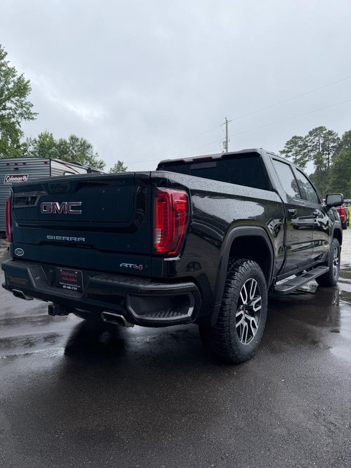 GMC Sierra 1500 4WD Crew Cab 147" AT4 2020