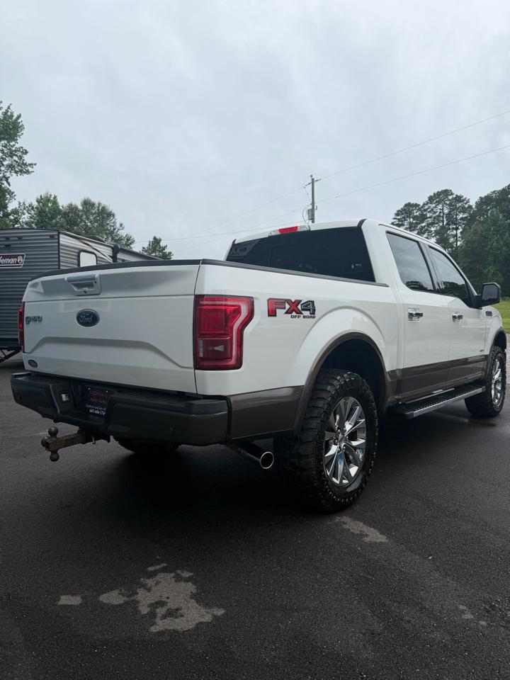 Ford F-150 4WD SuperCrew 145" Lariat 2017