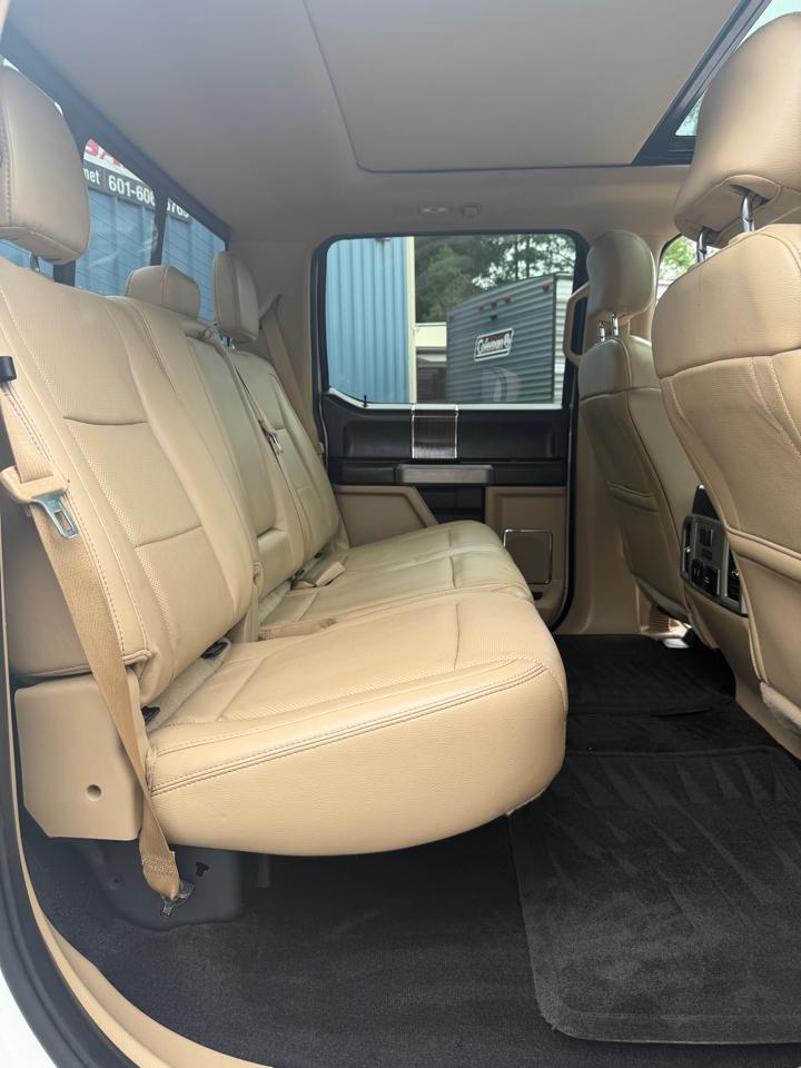 Ford F-150 4WD SuperCrew 145" Lariat 2017