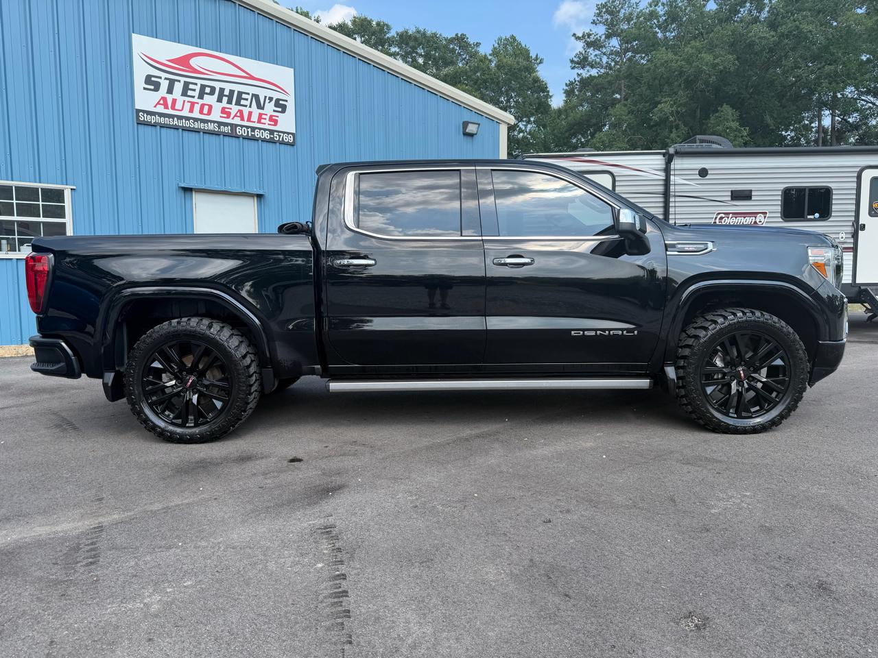 GMC Sierra 1500 4WD Crew Cab 147" Denali 2020