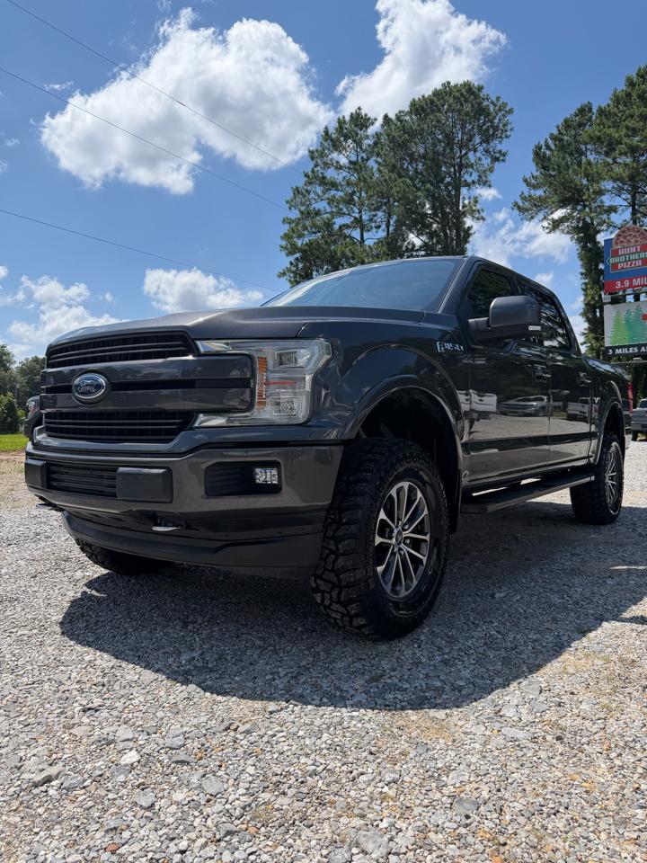 Ford F-150 4WD SuperCrew 145" Lariat 2018
