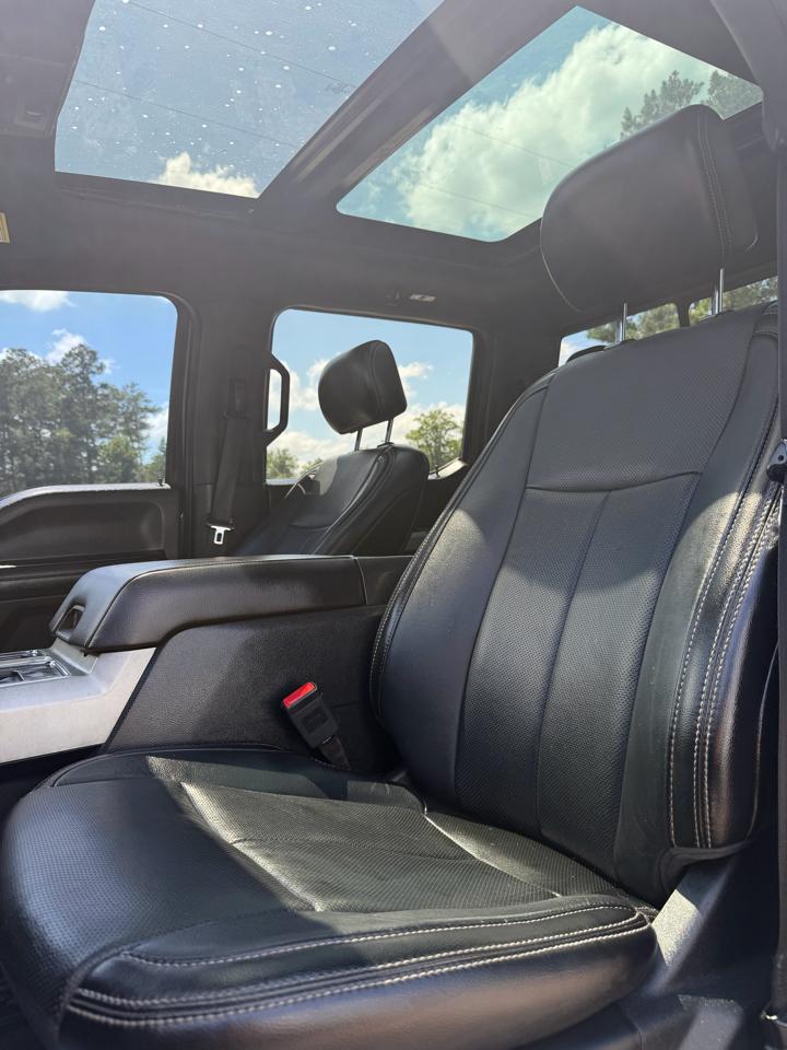 Ford F-150 4WD SuperCrew 145" Lariat 2018