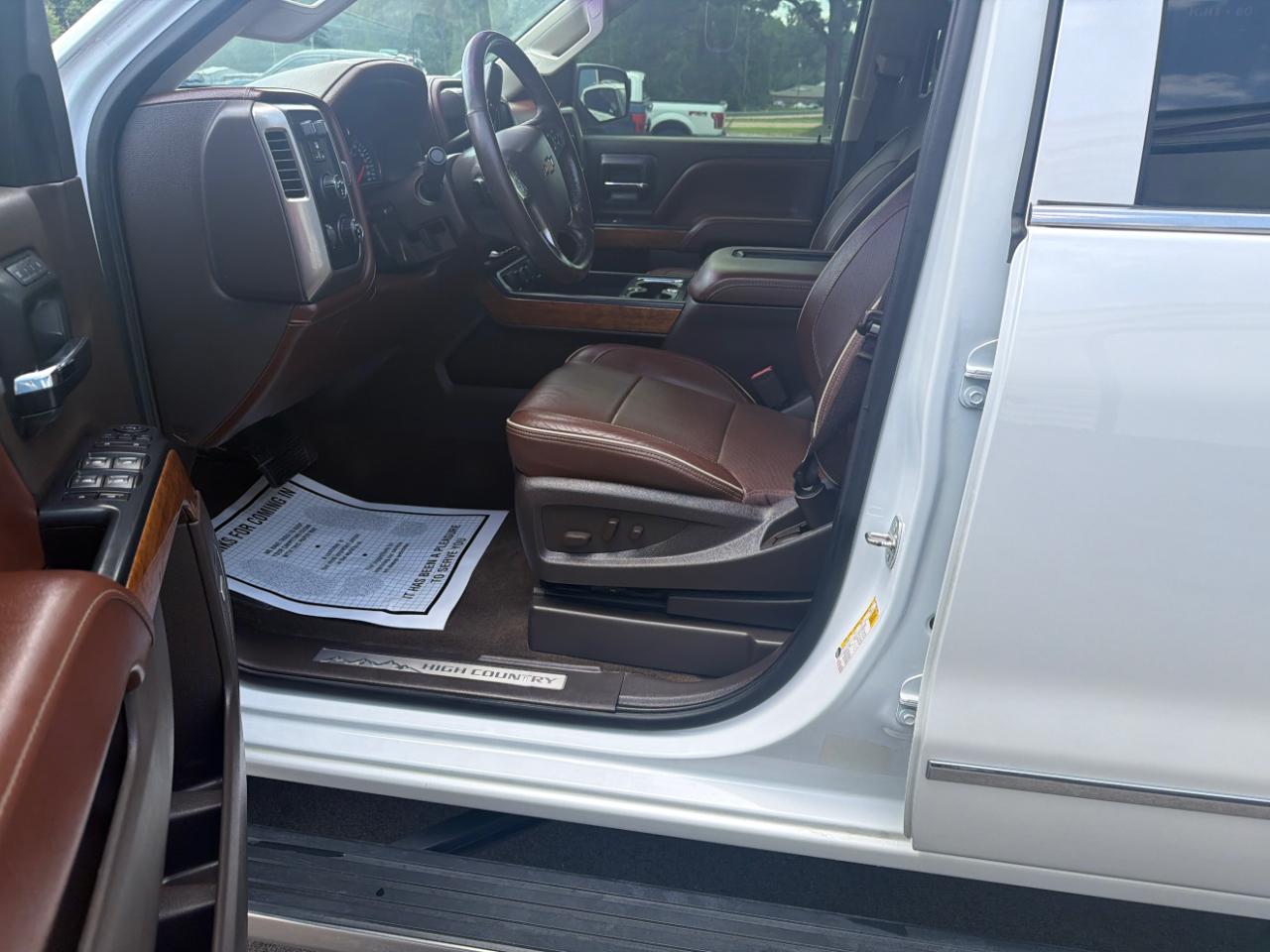 Chevrolet Silverado 1500 4WD Crew Cab 143.5" High Country 2017