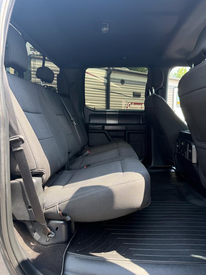 Ford F-150 4WD SuperCrew 145" XLT 2019