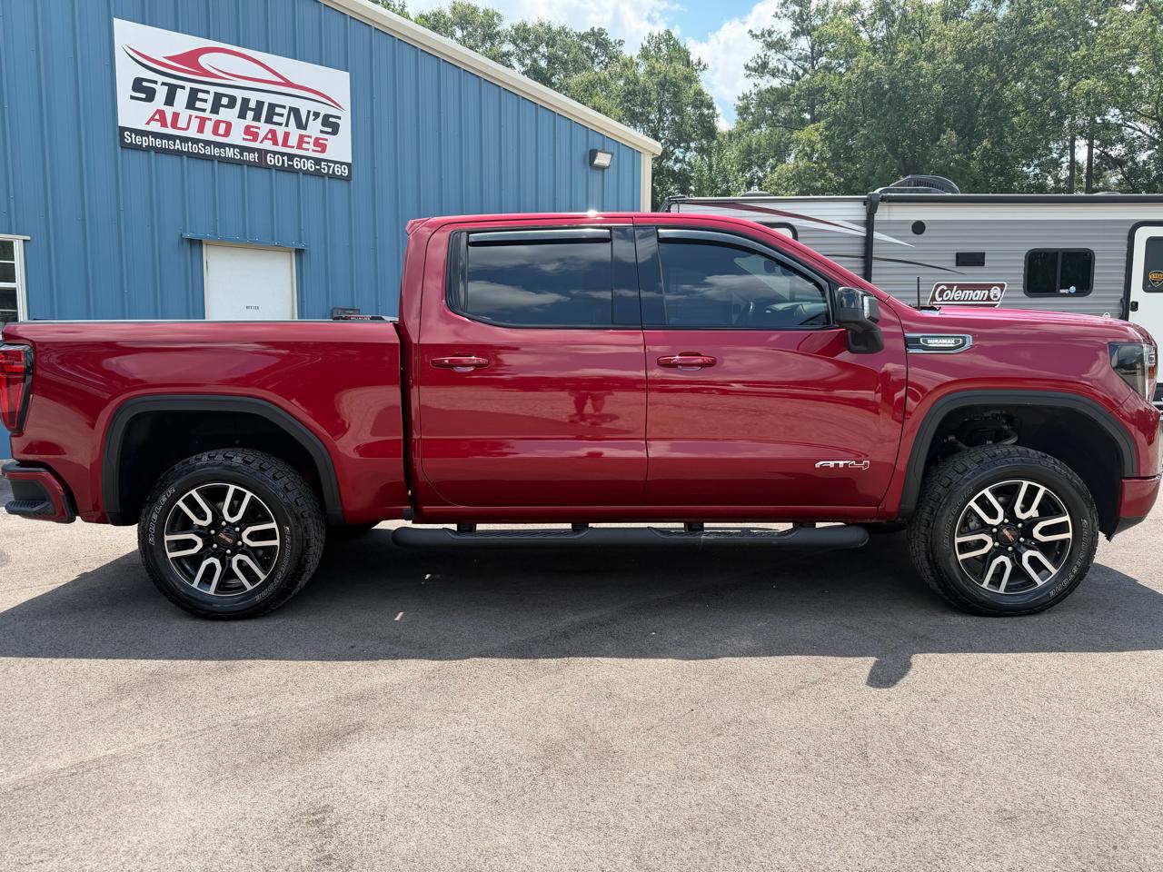 GMC Sierra 1500 4WD Crew Cab 147" AT4 2020