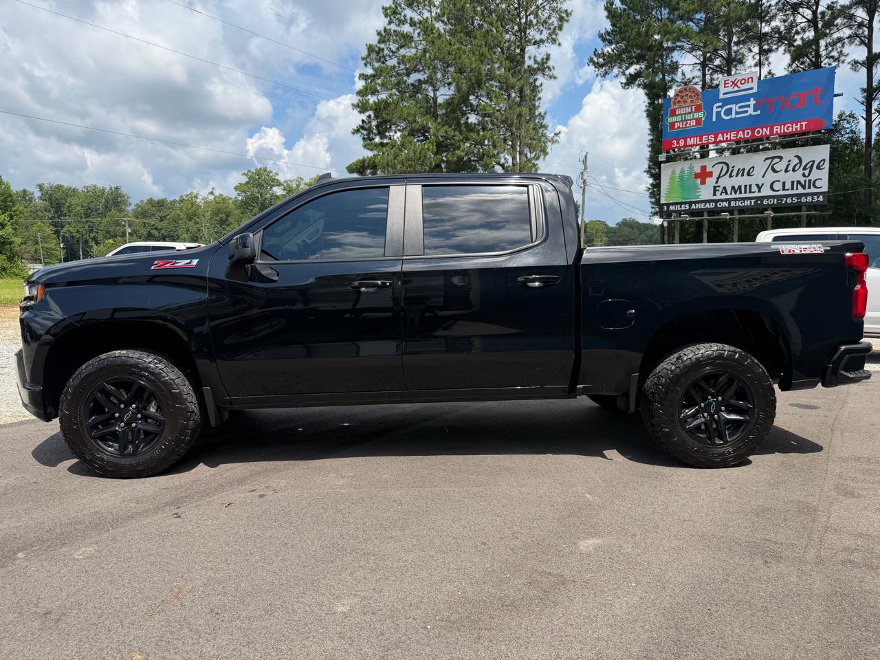 Chevrolet Silverado 1500 4WD Crew Cab 147" LT Trail Boss 2021