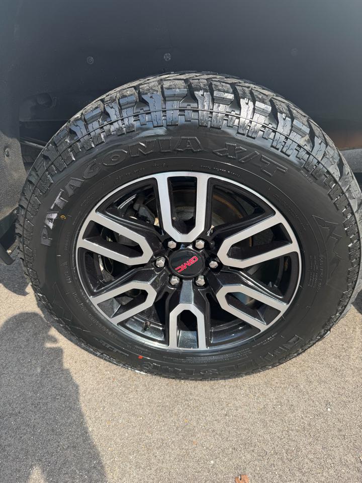 GMC Sierra 1500 4WD Crew Cab 147" AT4 2020