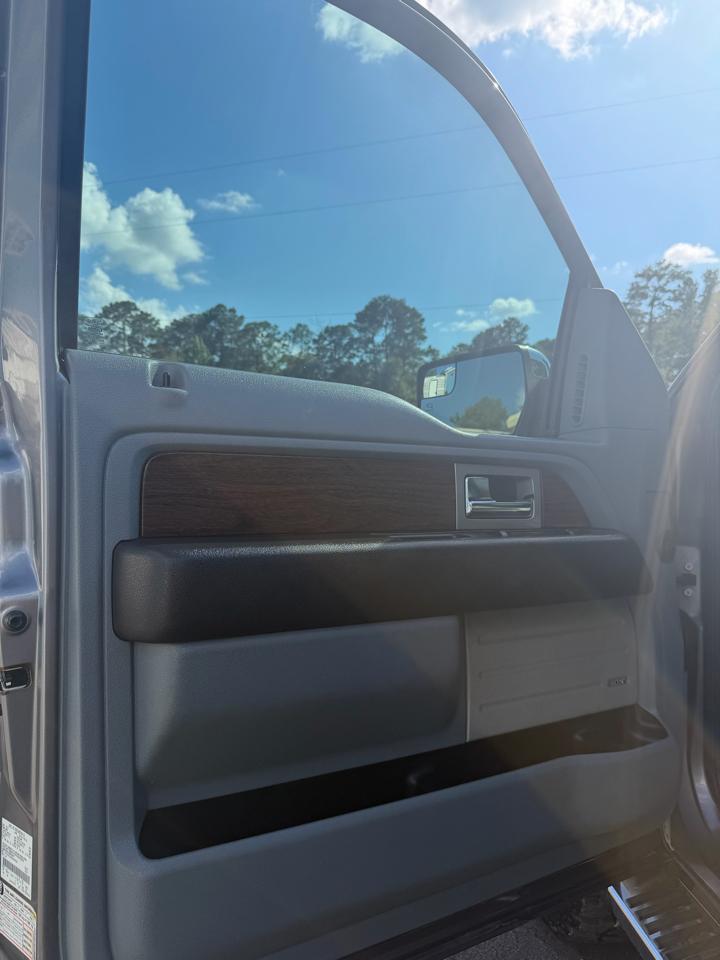 Ford F-150 4WD SuperCab 145" Lariat 2014