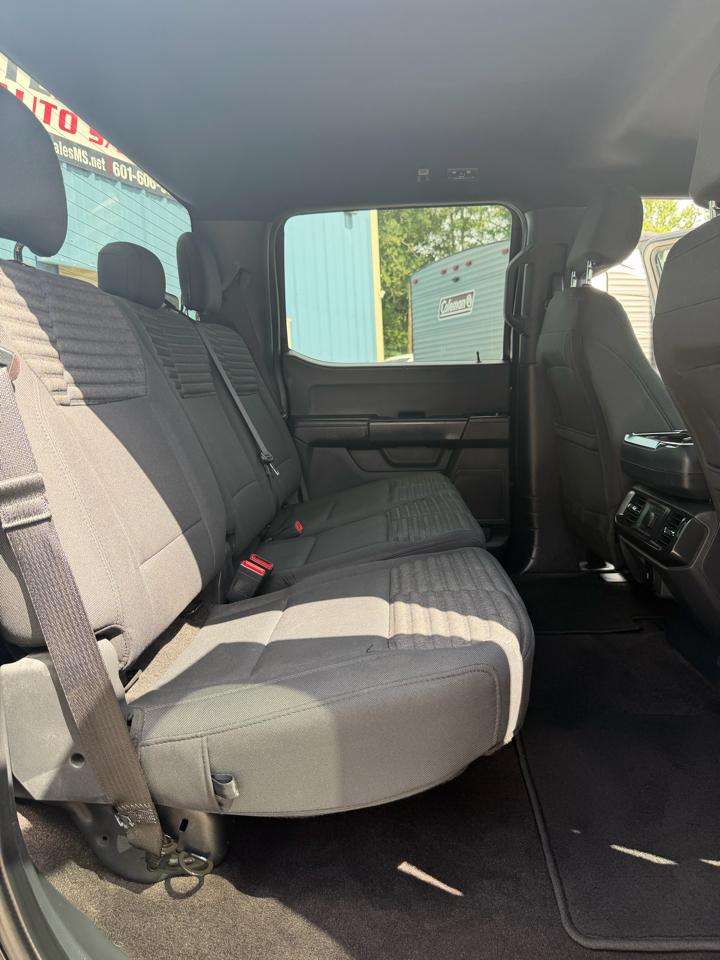 Ford F-150 4WD SuperCrew 145" STX 2021