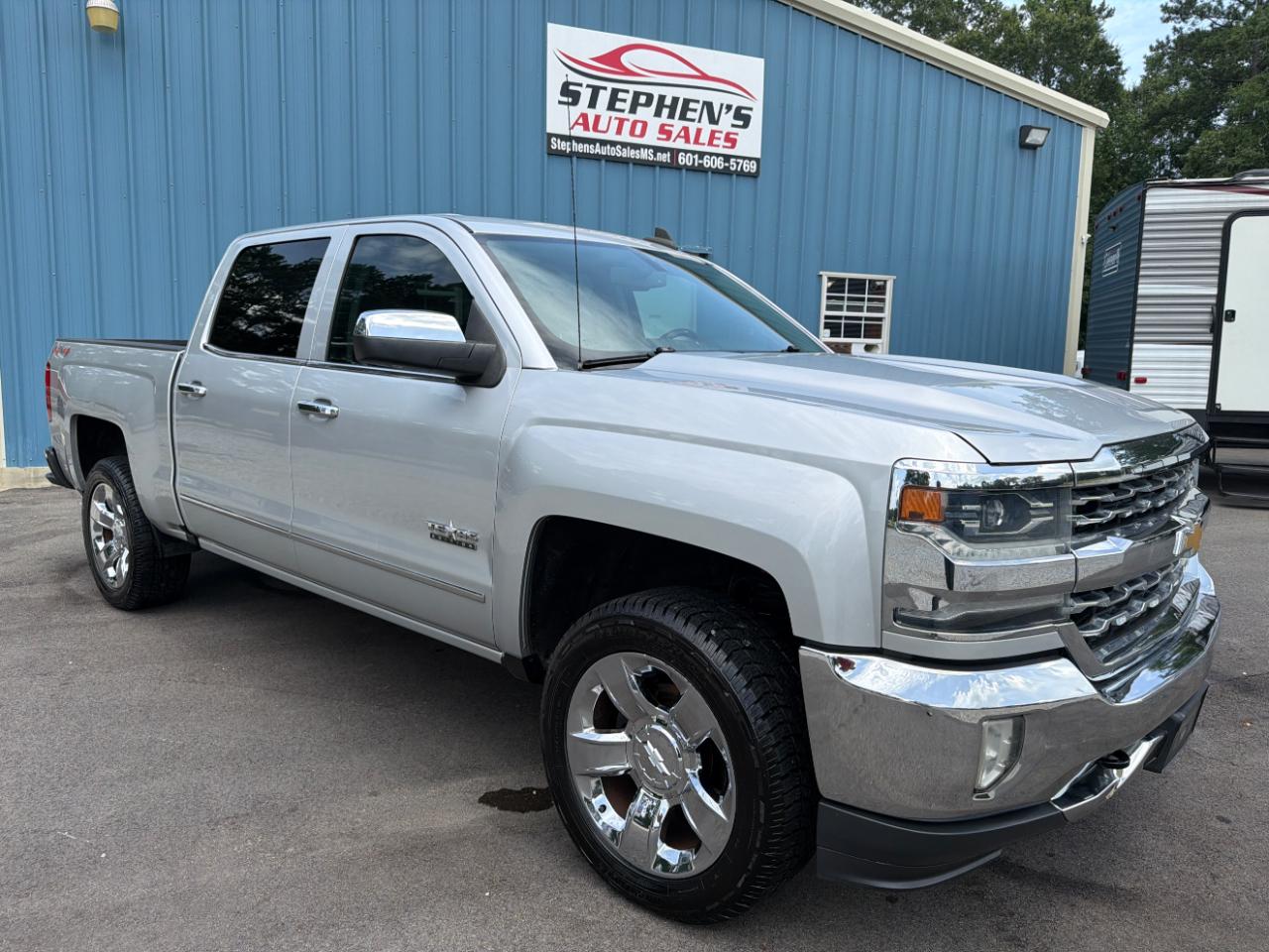 Chevrolet Silverado 1500 4WD Crew Cab 143.5" LTZ w/1LZ 2017