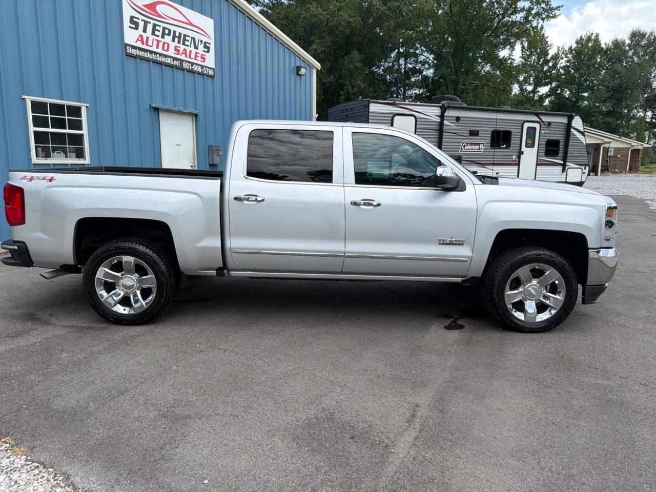 Chevrolet Silverado 1500 4WD Crew Cab 143.5" LTZ w/1LZ 2017
