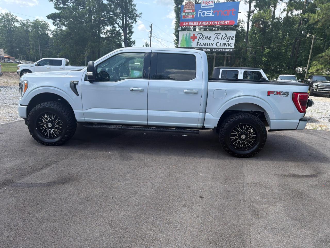 Ford F-150 XLT 4WD SuperCrew 5.5' Box 2022