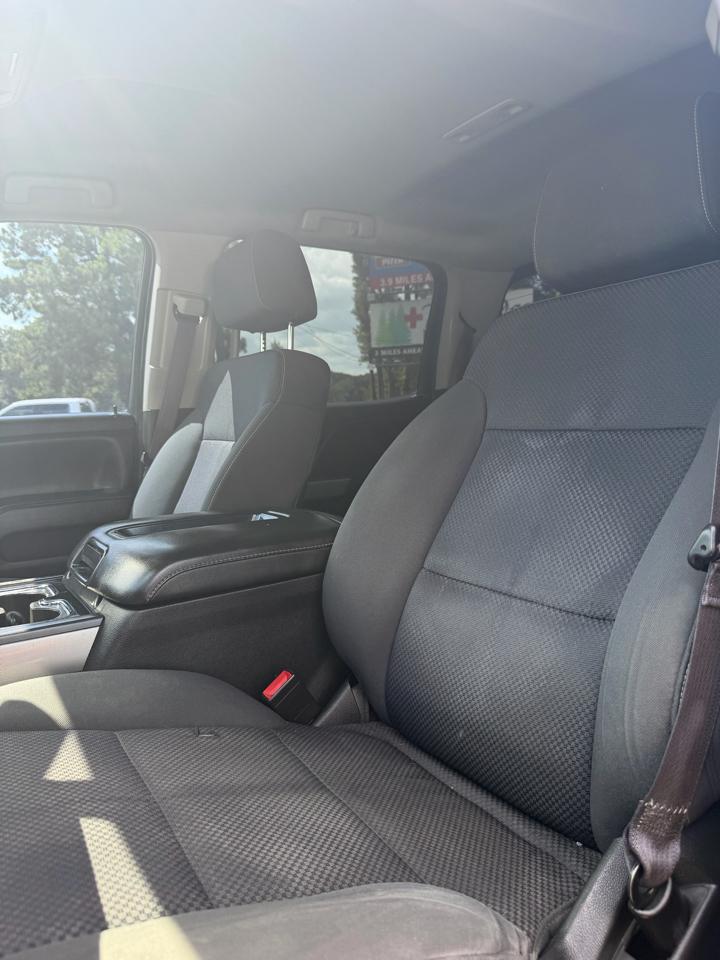 Chevrolet Silverado 1500 4WD Crew Cab 143.5" LT w/2LT 2015