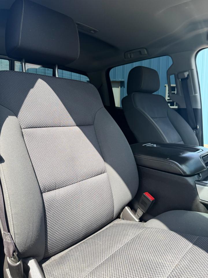 Chevrolet Silverado 1500 4WD Crew Cab 143.5" LT w/2LT 2015
