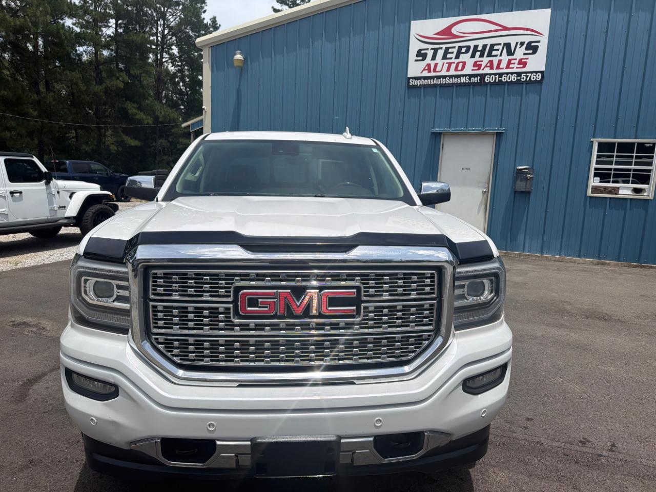 GMC Sierra 1500 4WD Crew Cab 143.5" Denali 2016