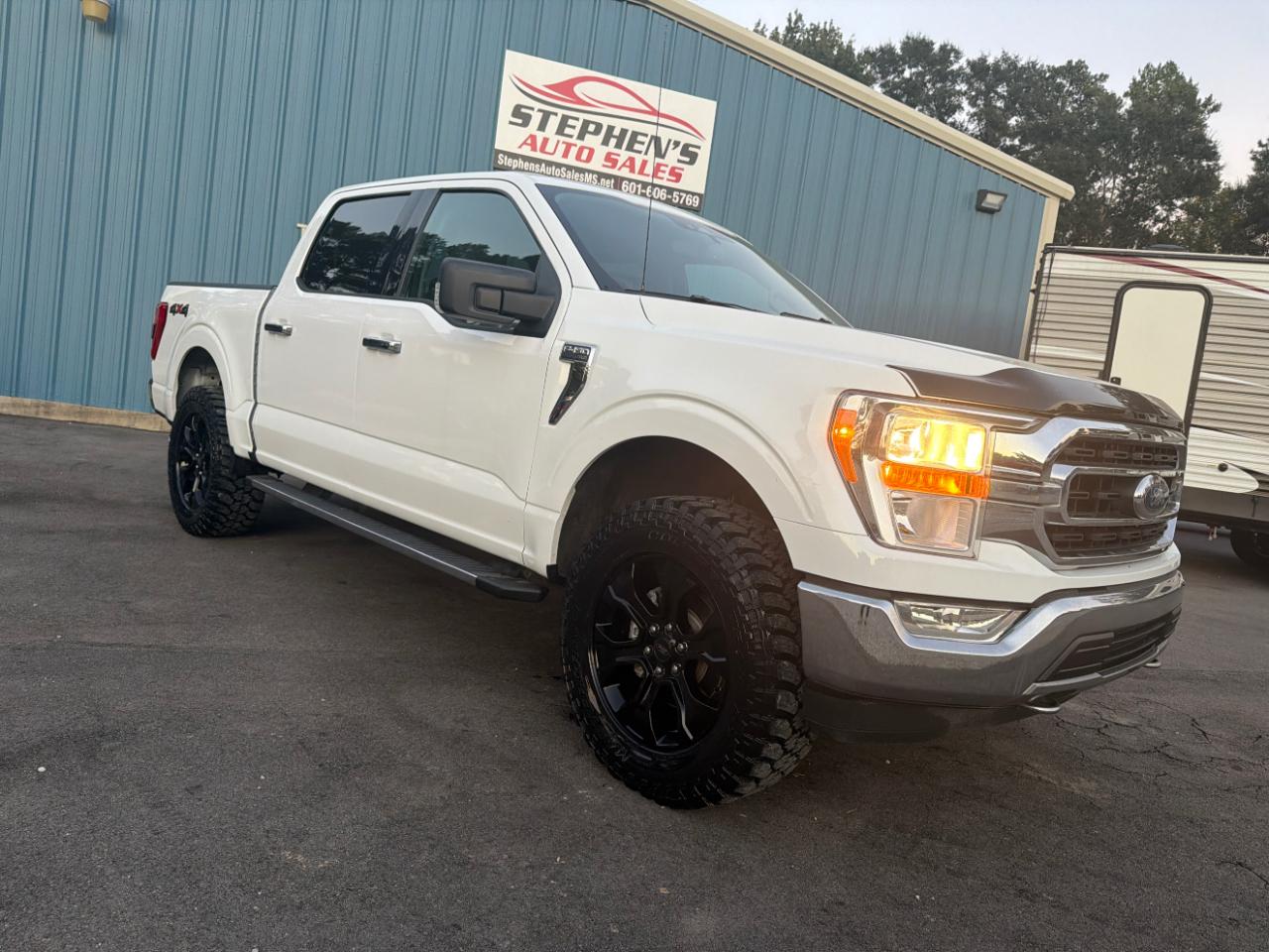 2021 Ford F-150 XLT - Photo 3