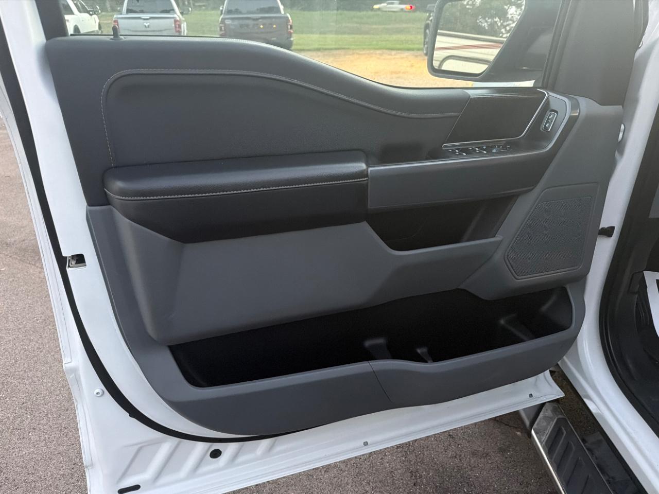 2021 Ford F-150 XLT - Photo 11