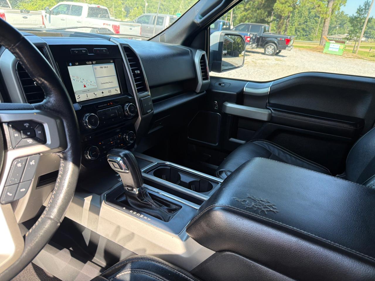 Ford F-150 Lariat 4WD SuperCrew 5.5' Box 2017