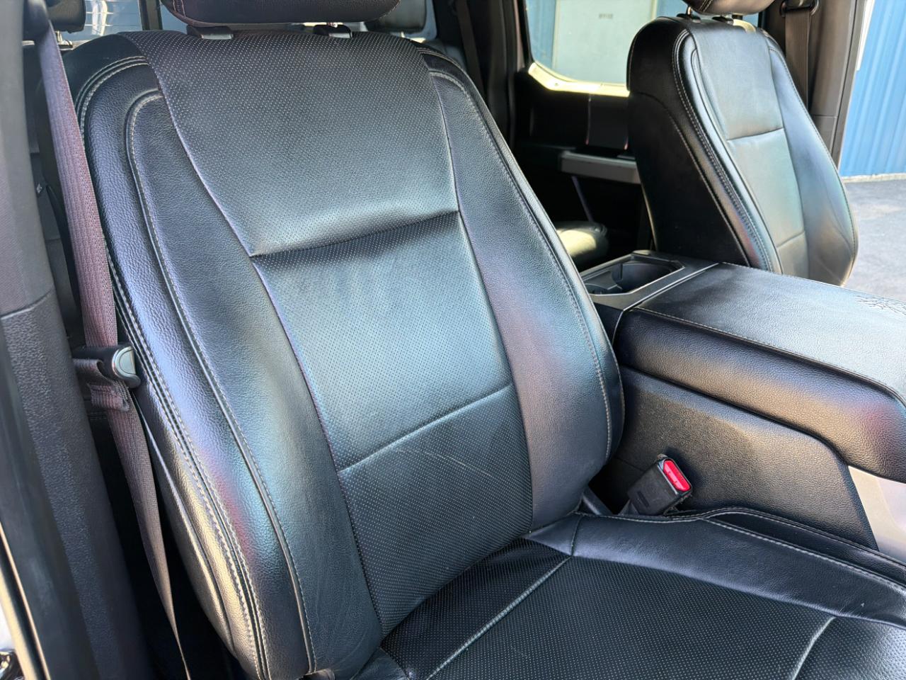 Ford F-150 Lariat 4WD SuperCrew 5.5' Box 2017