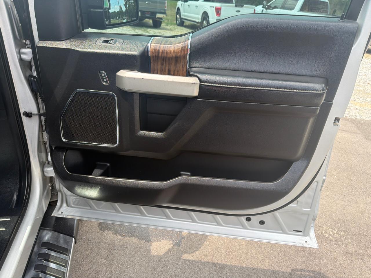 Ford F-150 Lariat 4WD SuperCrew 5.5' Box 2019