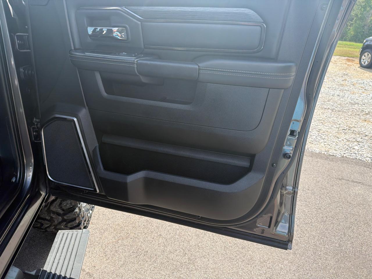 RAM 2500 Rebel 4x4 Crew Cab 6'4" Box 2024