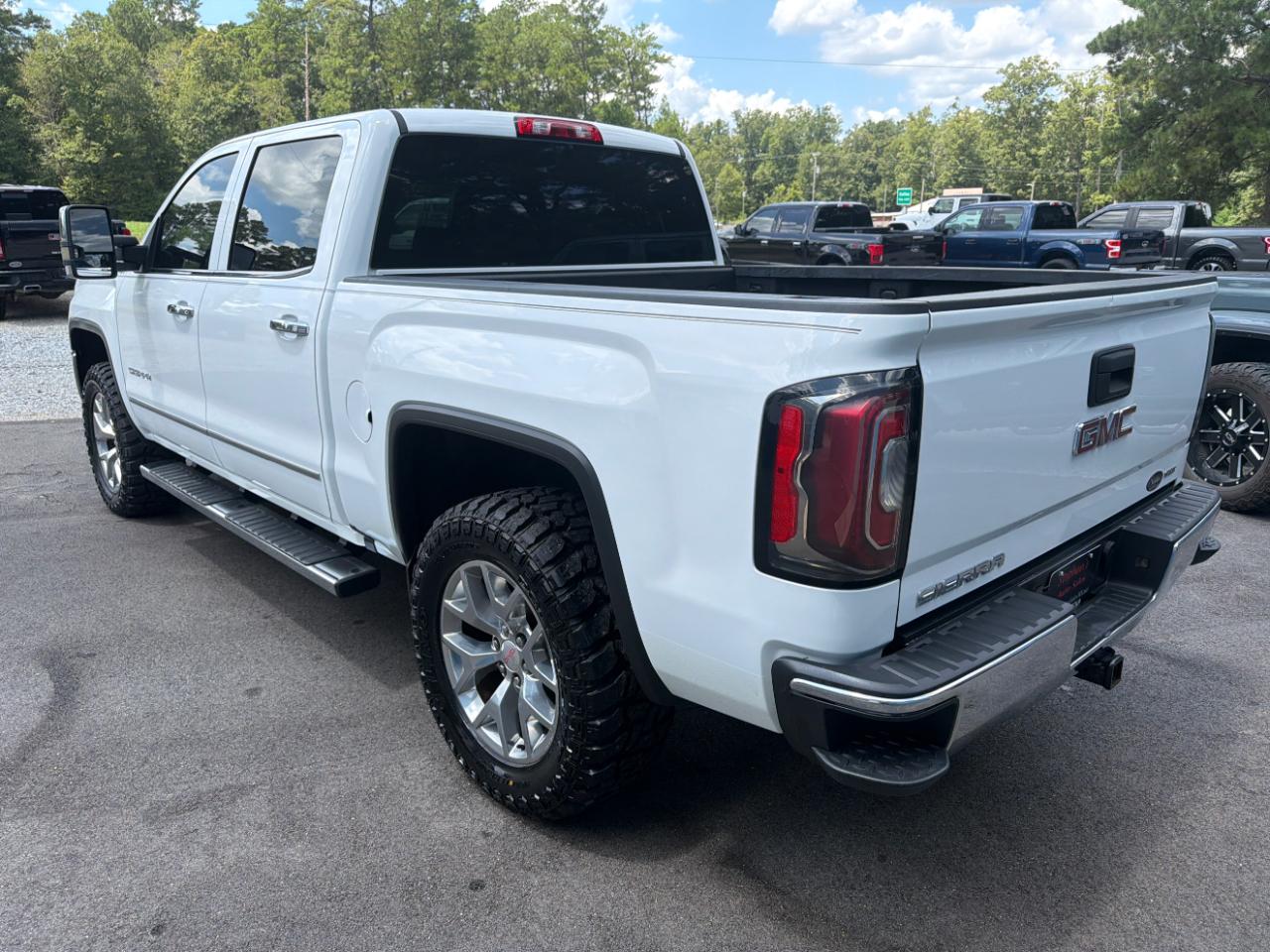 GMC Sierra 1500 4WD Crew Cab 143.5" SLT 2016
