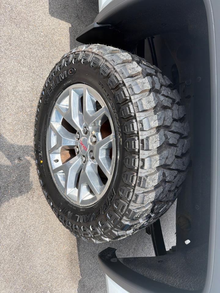 GMC Sierra 1500 4WD Crew Cab 143.5" SLT 2016