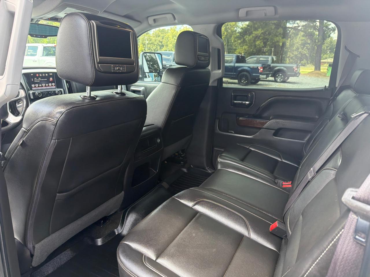 GMC Sierra 1500 4WD Crew Cab 143.5" SLT 2016