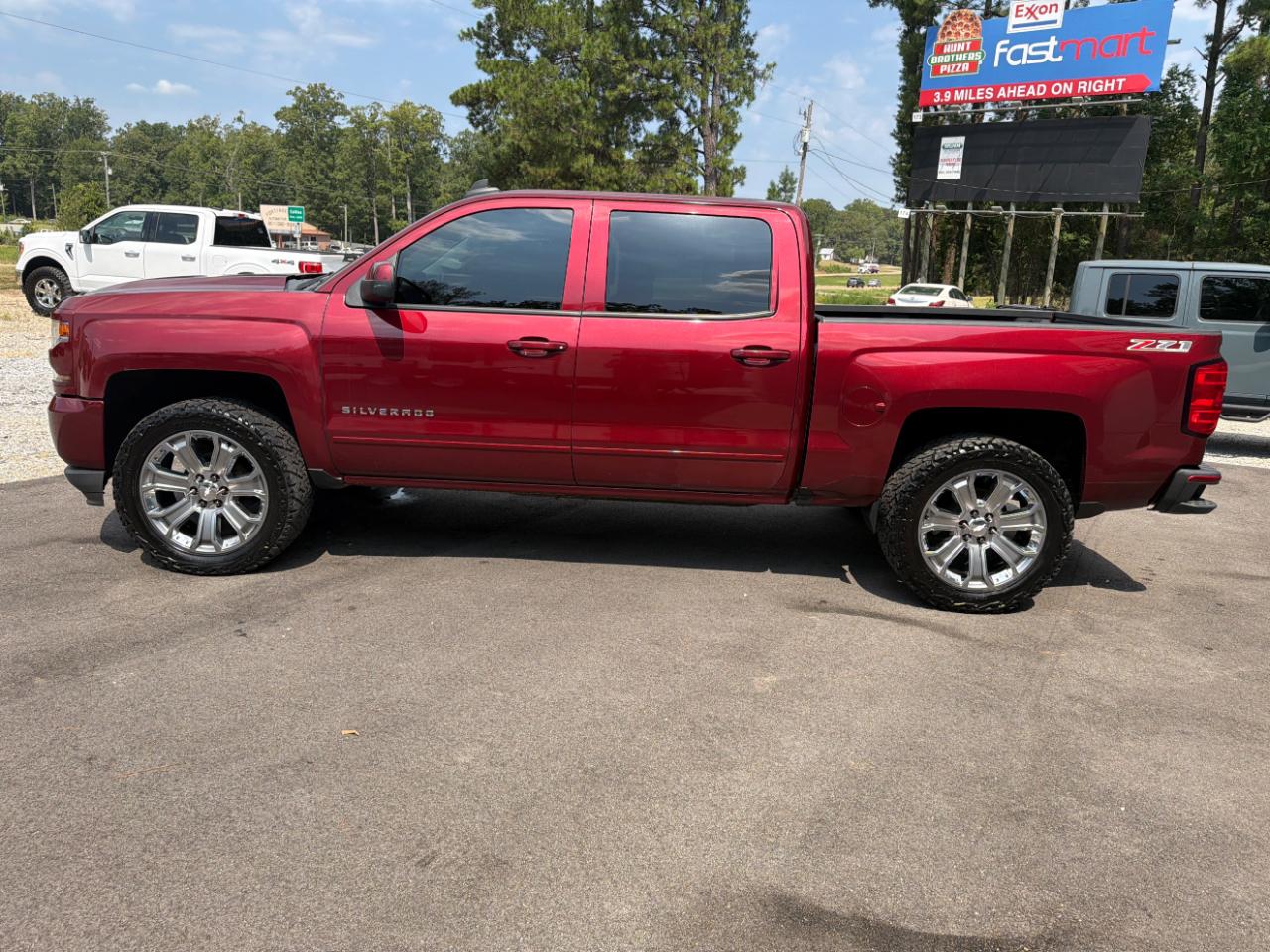 Chevrolet Silverado 1500 4WD Crew Cab 143.5" LT w/2LT 2016