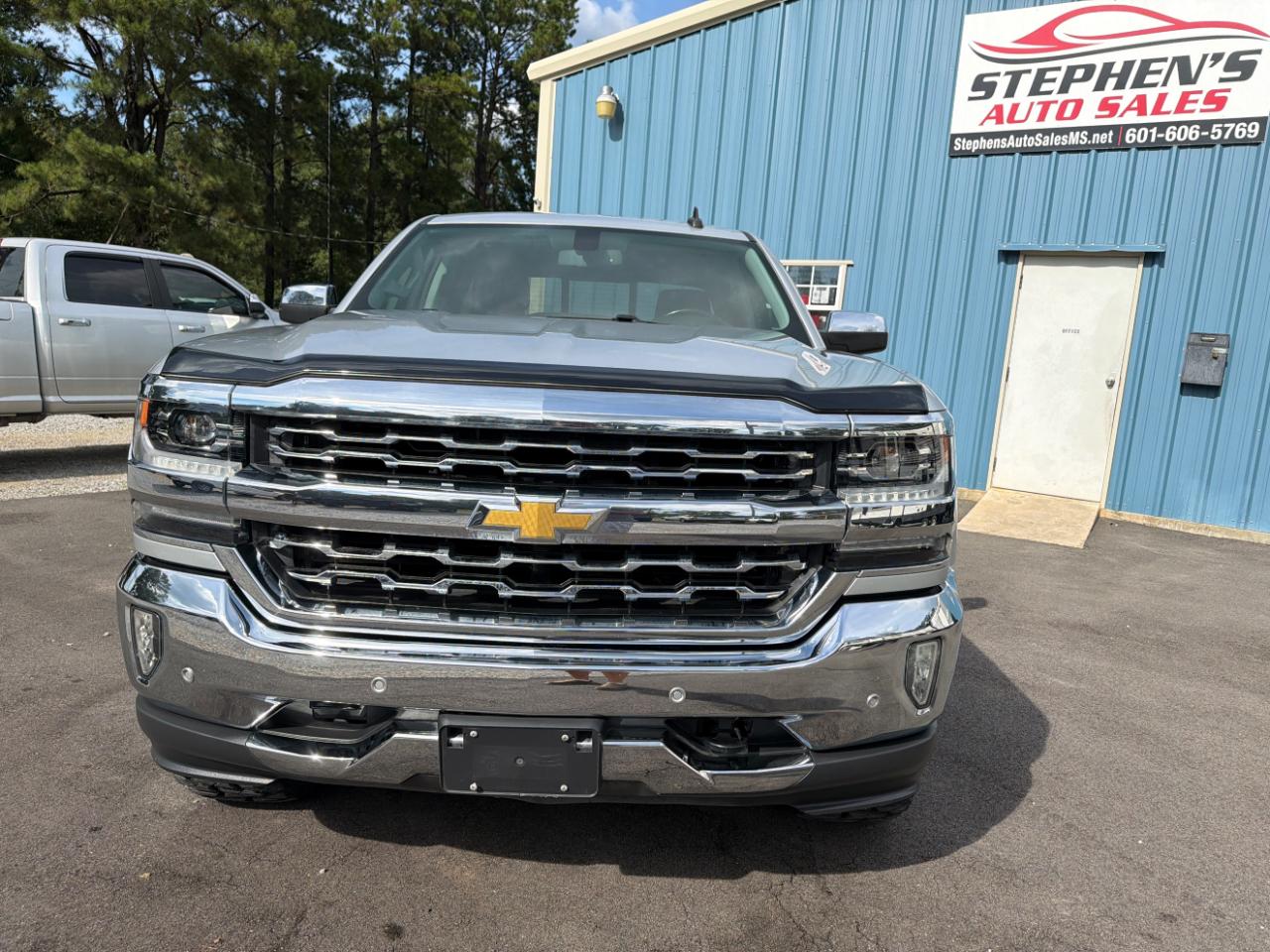 Chevrolet Silverado 1500 4WD Crew Cab 143.5" LTZ w/1LZ 2018