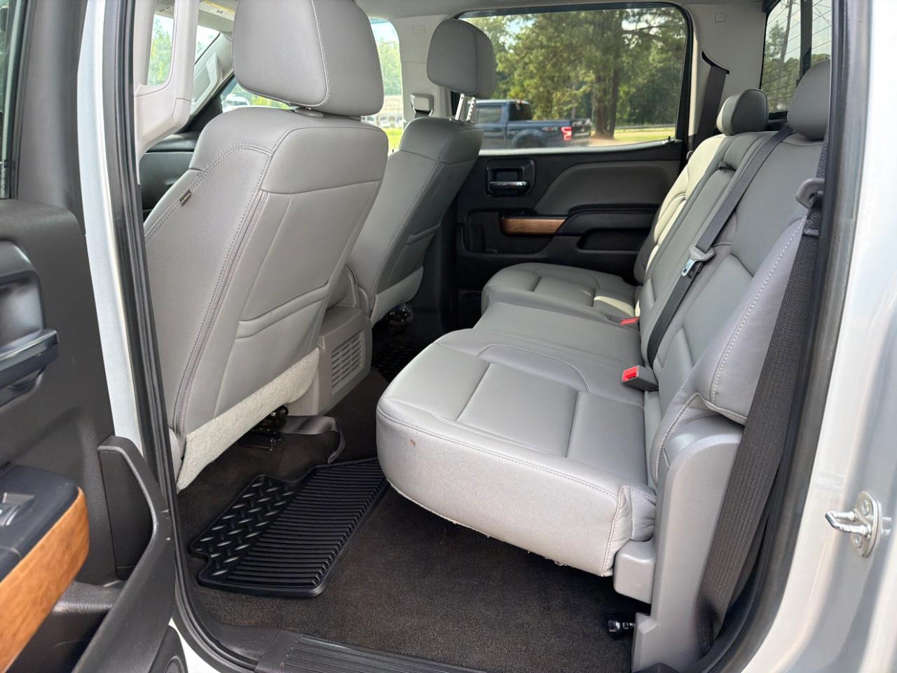 Chevrolet Silverado 1500 4WD Crew Cab 143.5" LTZ w/1LZ 2018