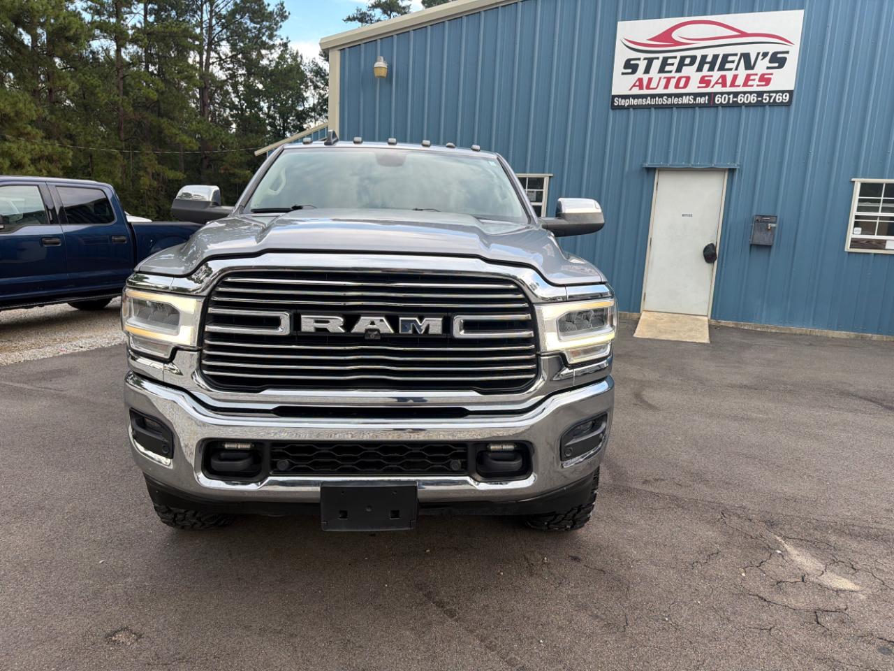 RAM 2500 Laramie 4x4 Crew Cab 6'4" Box 2019