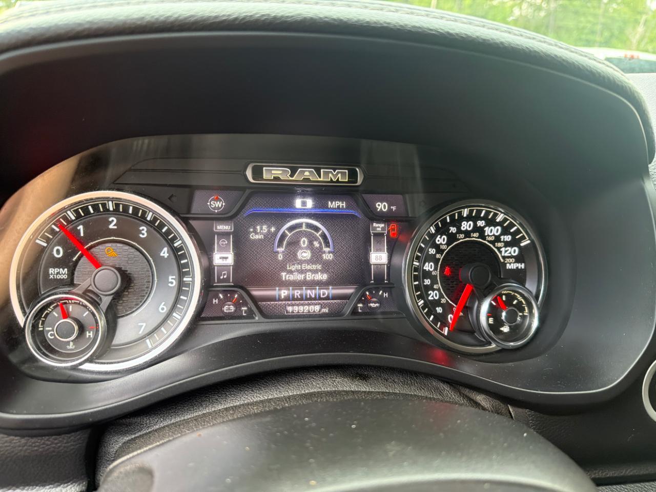 RAM 2500 Laramie 4x4 Crew Cab 6'4" Box 2019