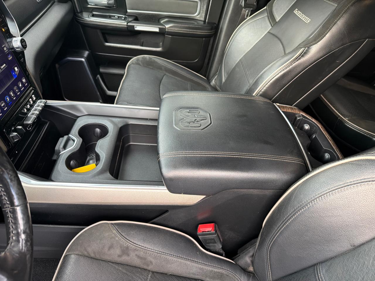 RAM 2500 Laramie 4x4 Crew Cab 6'4" Box 2019